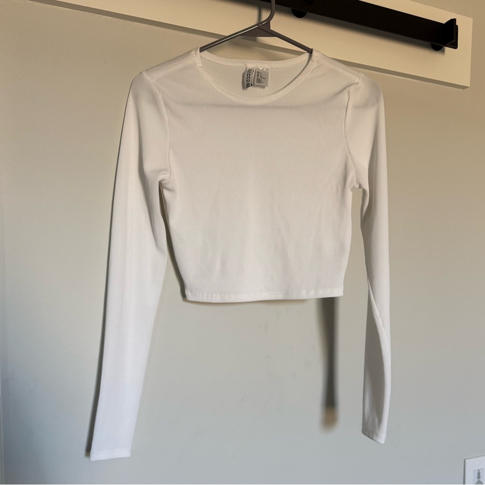 H&M White Long Sleeve Crop Top